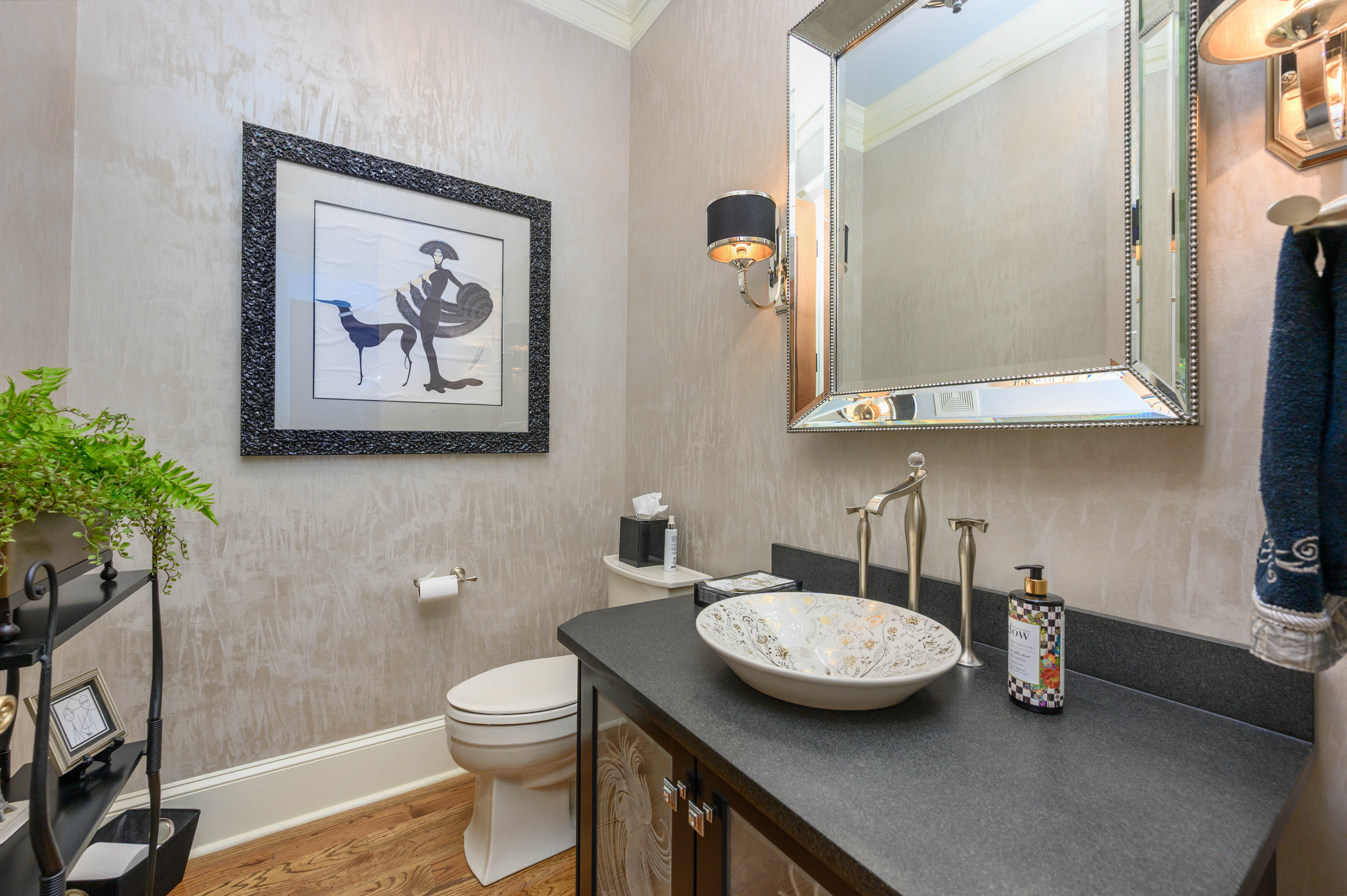 1050 Montgomery Drive image 7